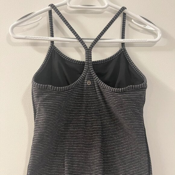 Lululemon Women's Exercise Tank Top, Size 6, Blue and Gray - Picture 8 of 11